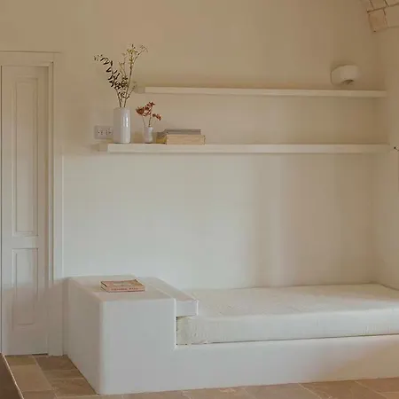 בית נופש Casa Regina אוסטוני
